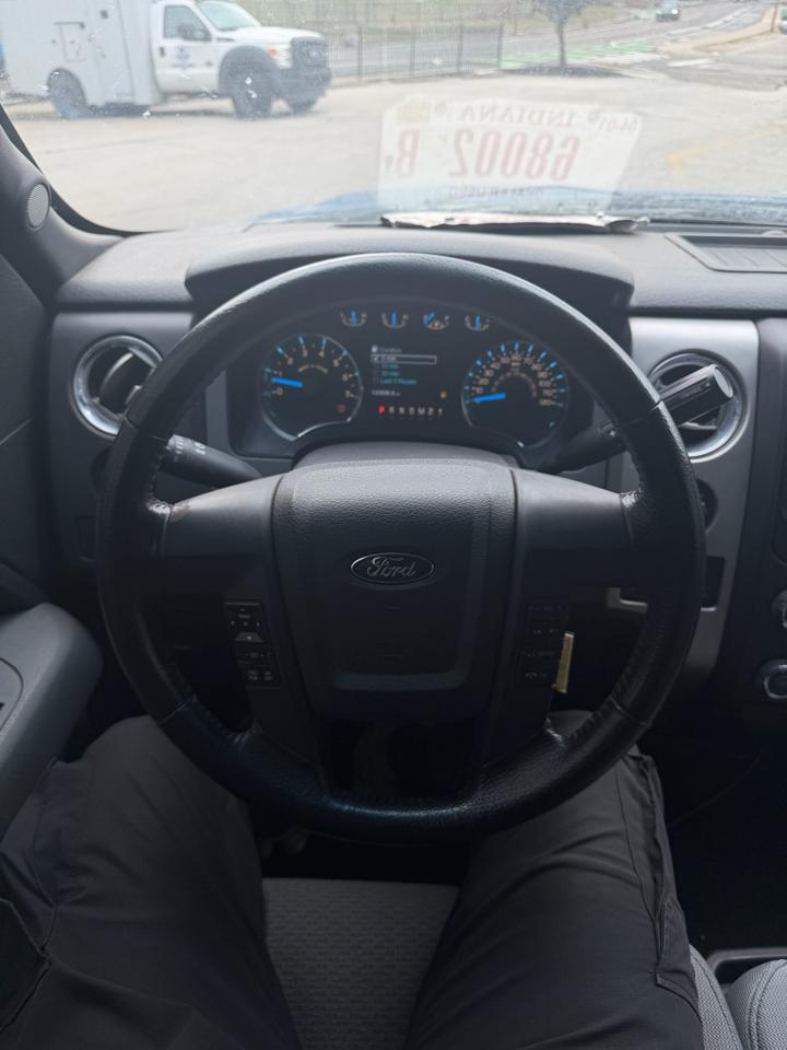 Ford F-150 XL SuperCrew 5.5-ft. Bed 4WD 2014