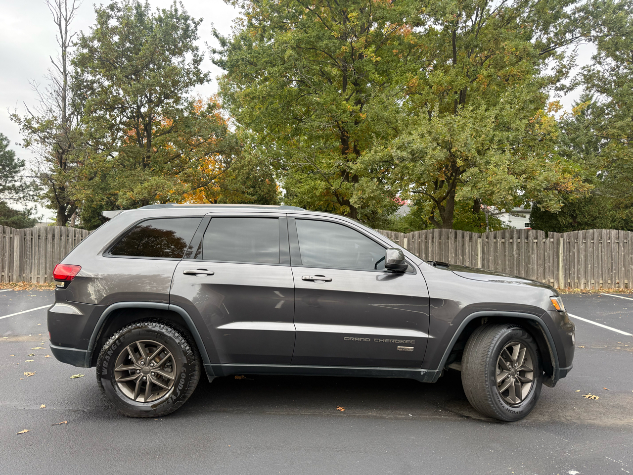 Jeep Grand Cherokee Laredo 4WD 2016 Jeep Grand Cherokee Laredo 4WD 2016