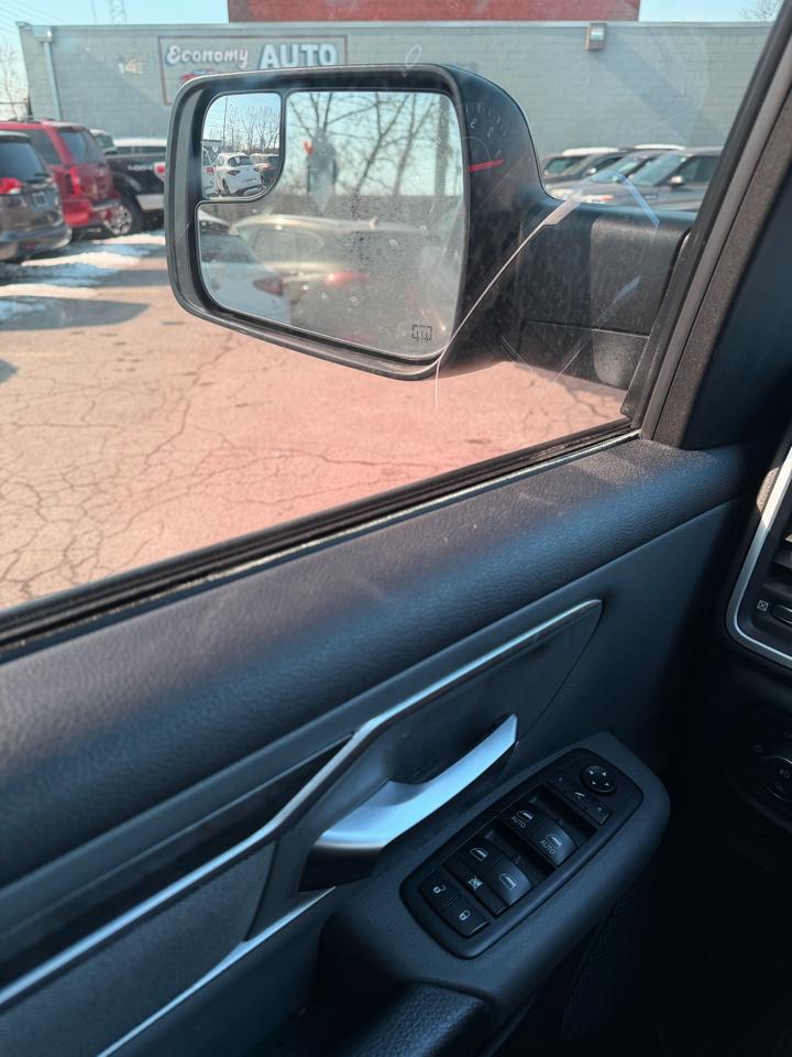 RAM 1500 Big Horn Crew Cab SWB 4WD 2019