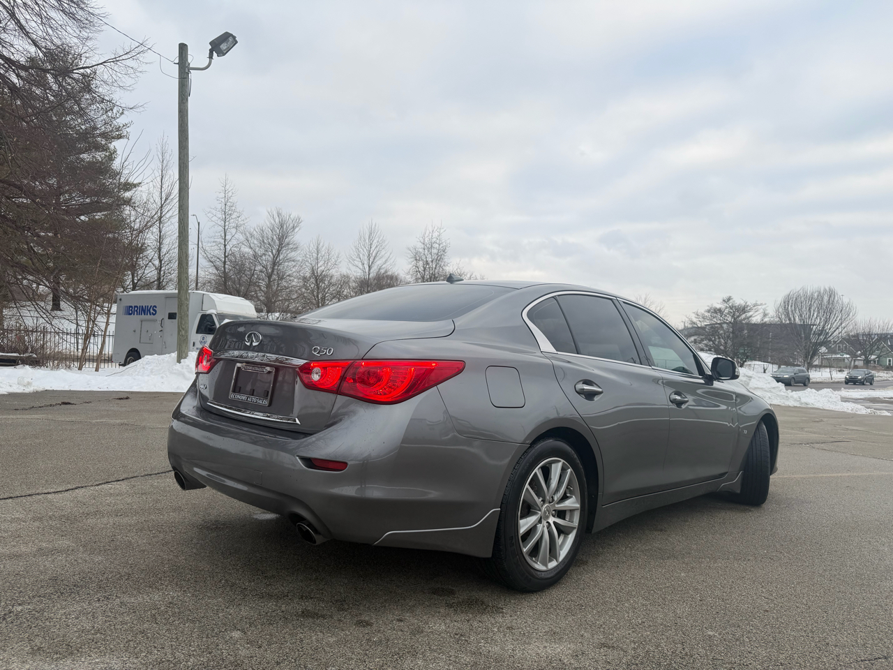 Infiniti Q50 Base AWD 2015