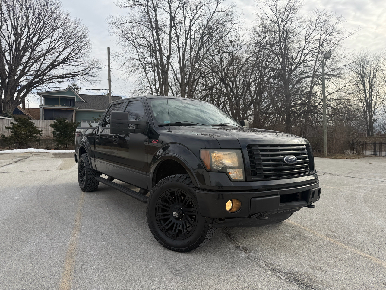 Ford F-150 XL SuperCrew 5.5-ft. Bed 4WD 2012
