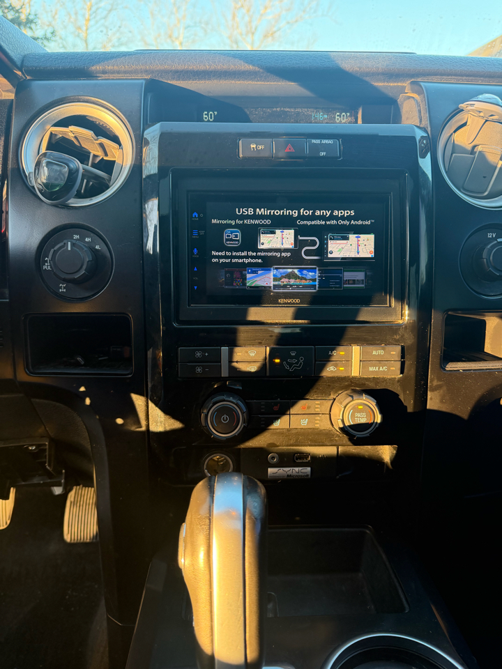 Ford F-150 XL SuperCrew 5.5-ft. Bed 4WD 2012