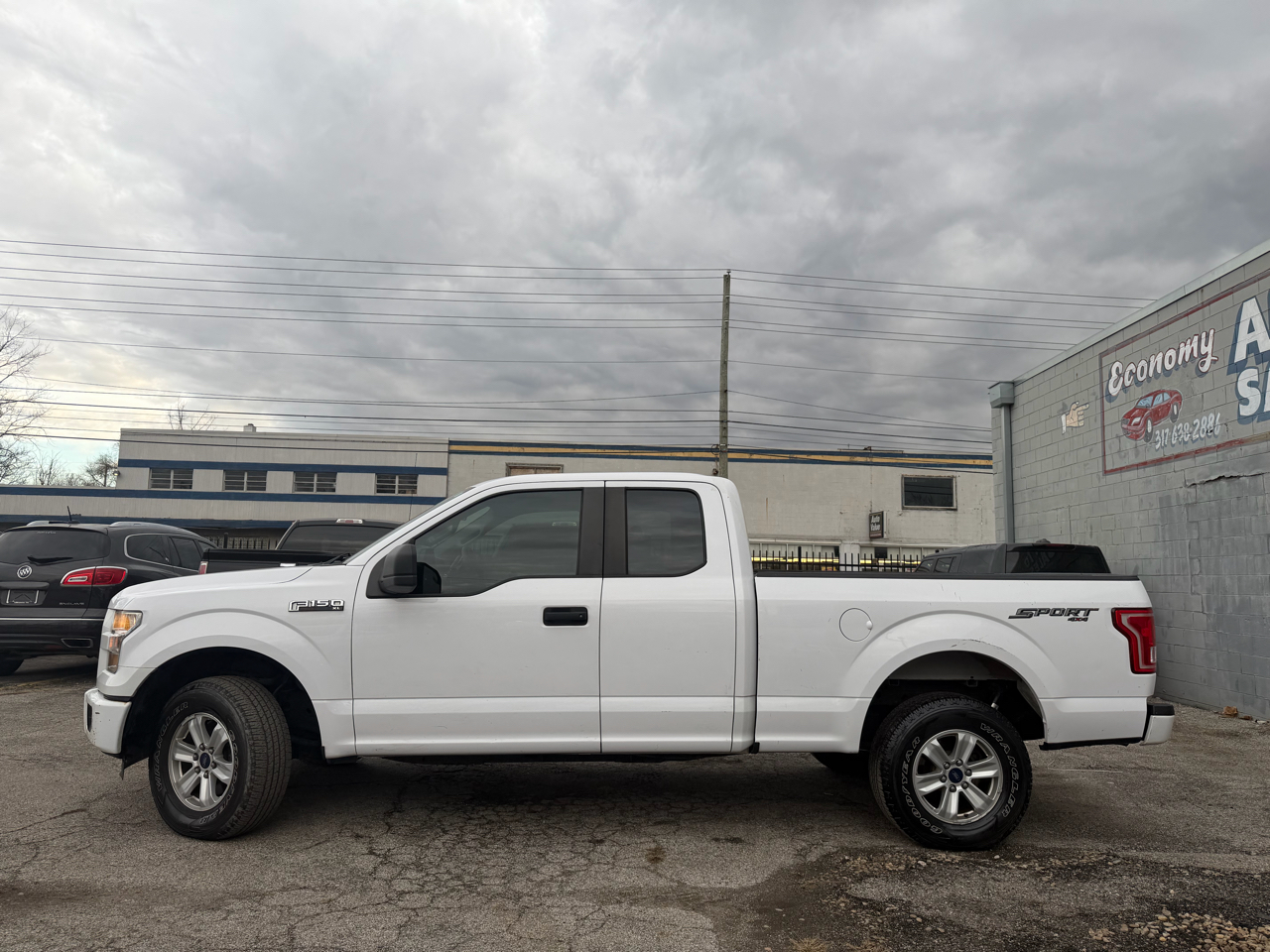 Ford F-150 XL SuperCab 8-ft. Bed 4WD 2015