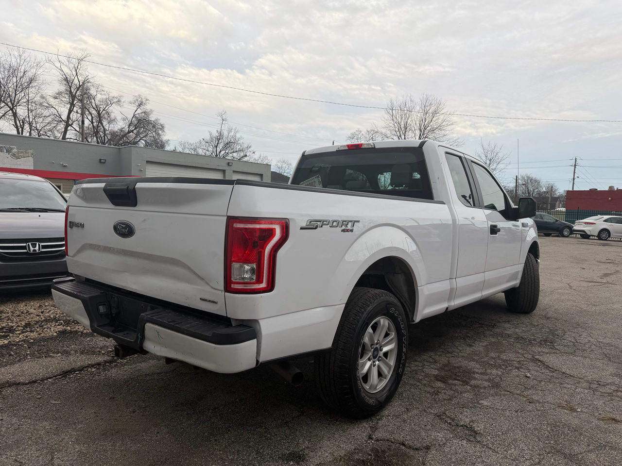 Ford F-150 XL SuperCab 8-ft. Bed 4WD 2015