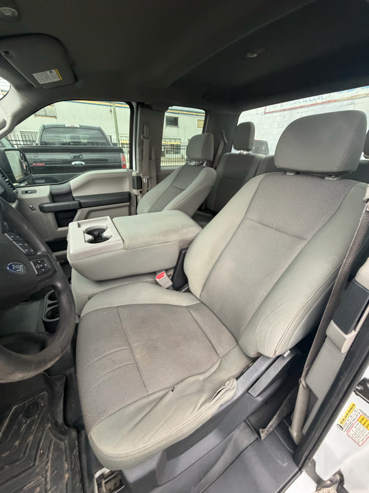 Ford F-150 XL SuperCab 8-ft. Bed 4WD 2015
