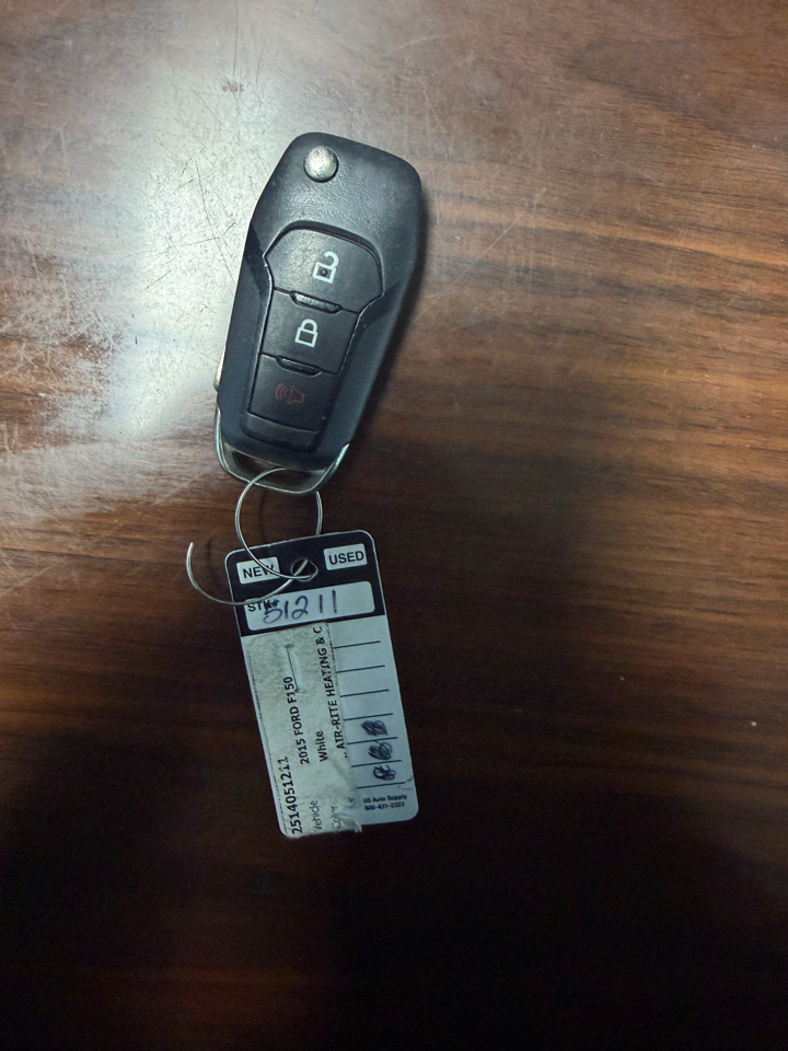 Ford F-150 XL SuperCab 8-ft. Bed 4WD 2015