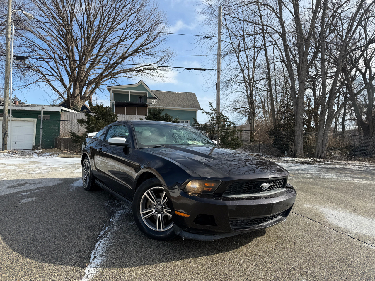 Ford Mustang V6 Coupe 2012