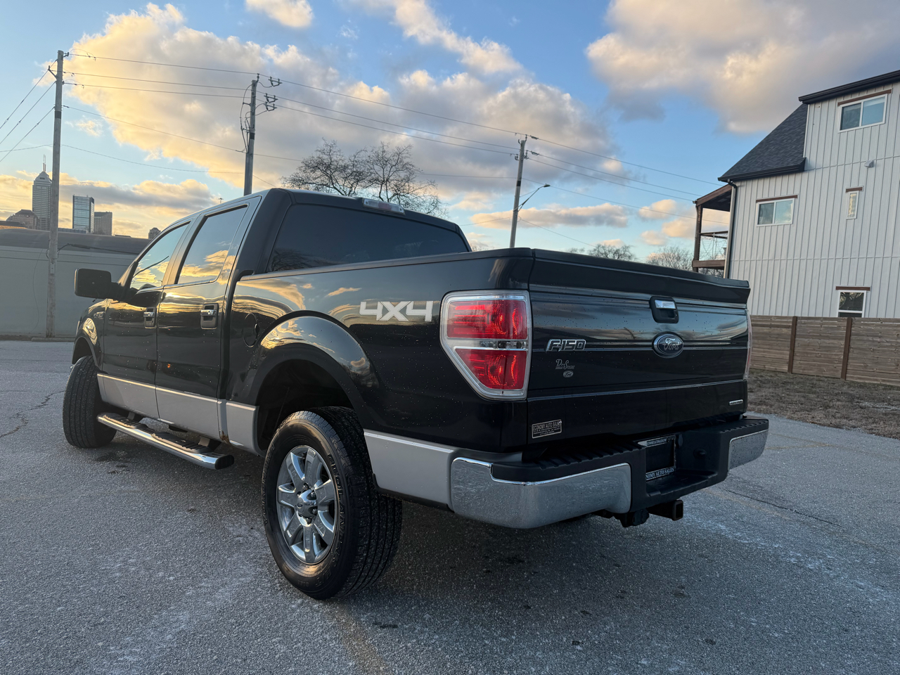 Ford F-150 XL SuperCab 8-ft. Bed 2WD 2013