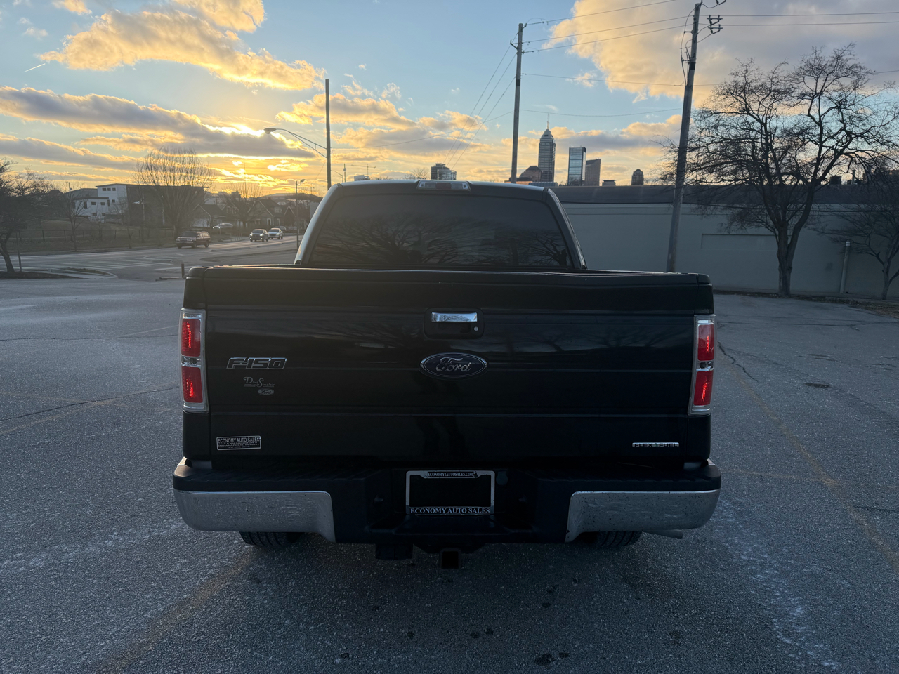 Ford F-150 XL SuperCab 8-ft. Bed 2WD 2013