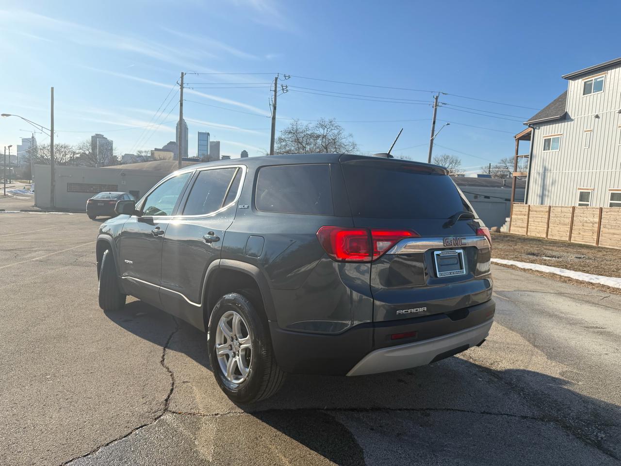 GMC Acadia SLE-1 FWD 2019