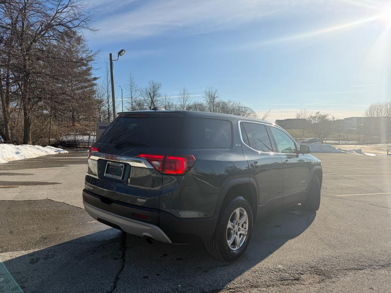 GMC Acadia SLE-1 FWD 2019