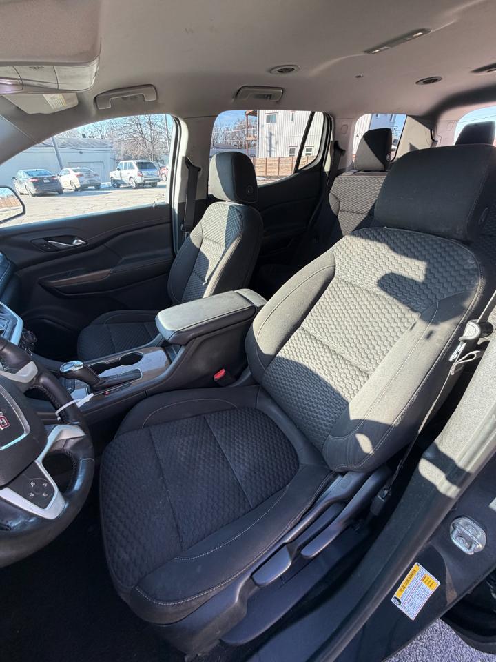 GMC Acadia SLE-1 FWD 2019