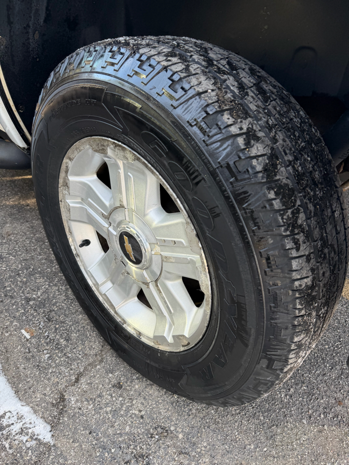 Chevrolet Tahoe LT 4WD 2011