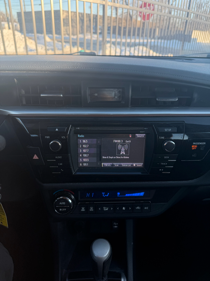 Toyota Corolla LE CVT 2016