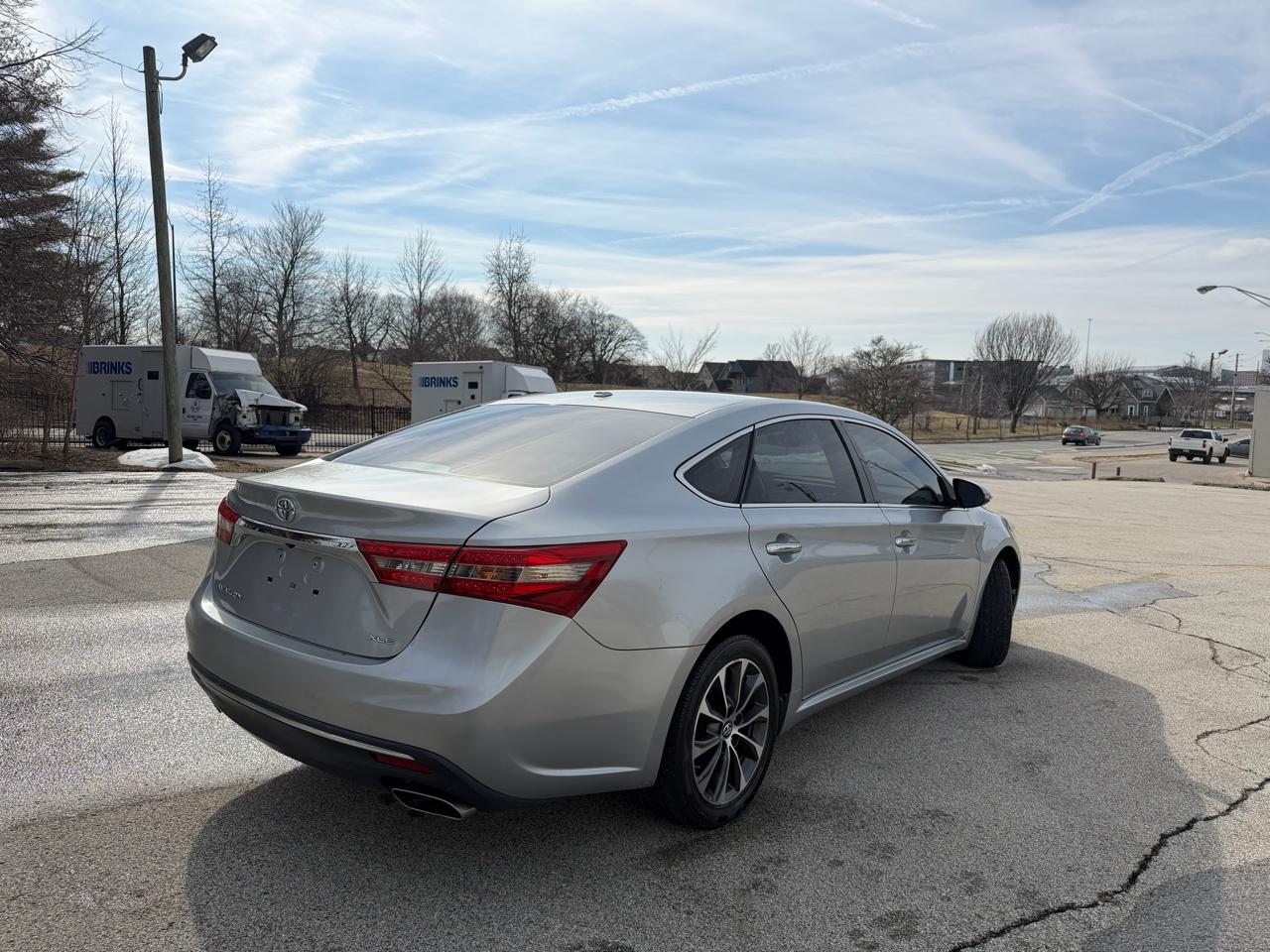 Toyota Avalon XLE 2017