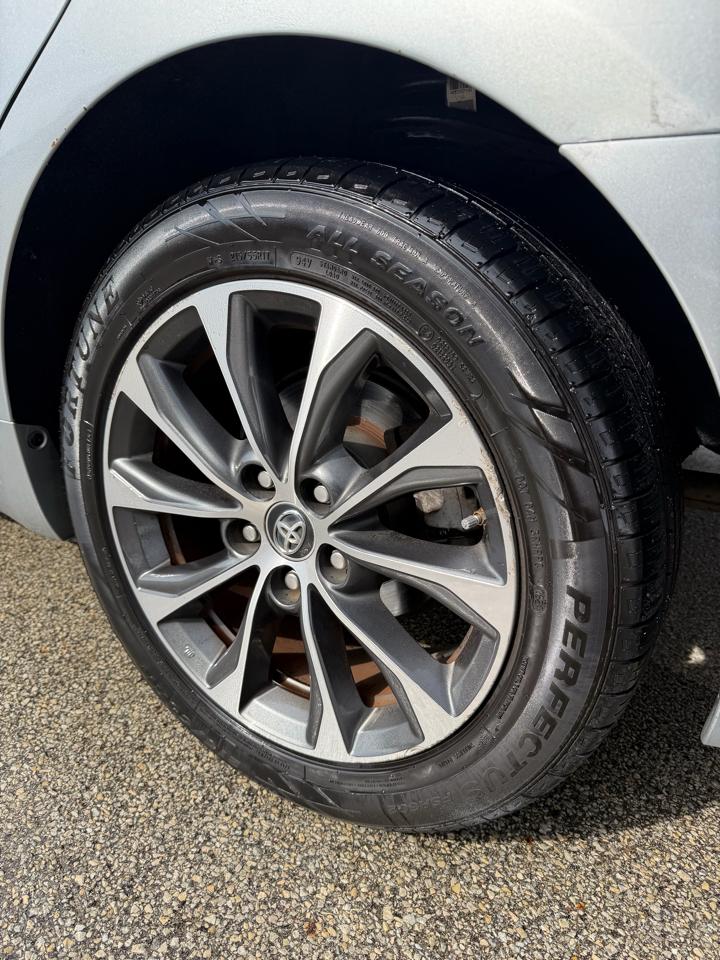 Toyota Avalon XLE 2017