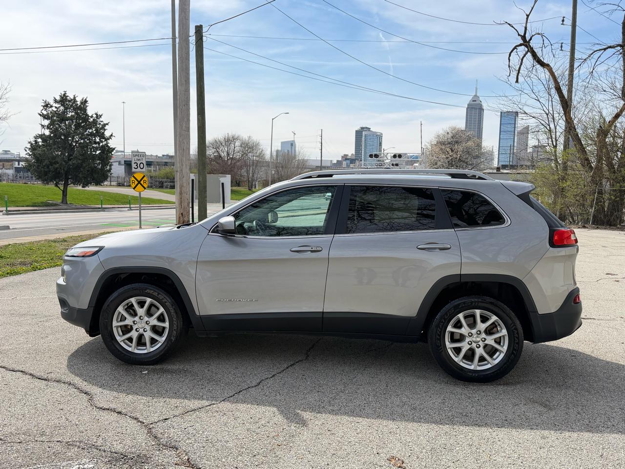 Jeep Cherokee Latitude 4WD 2016