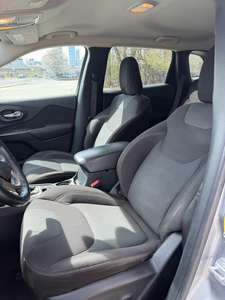 Jeep Cherokee Latitude 4WD 2016