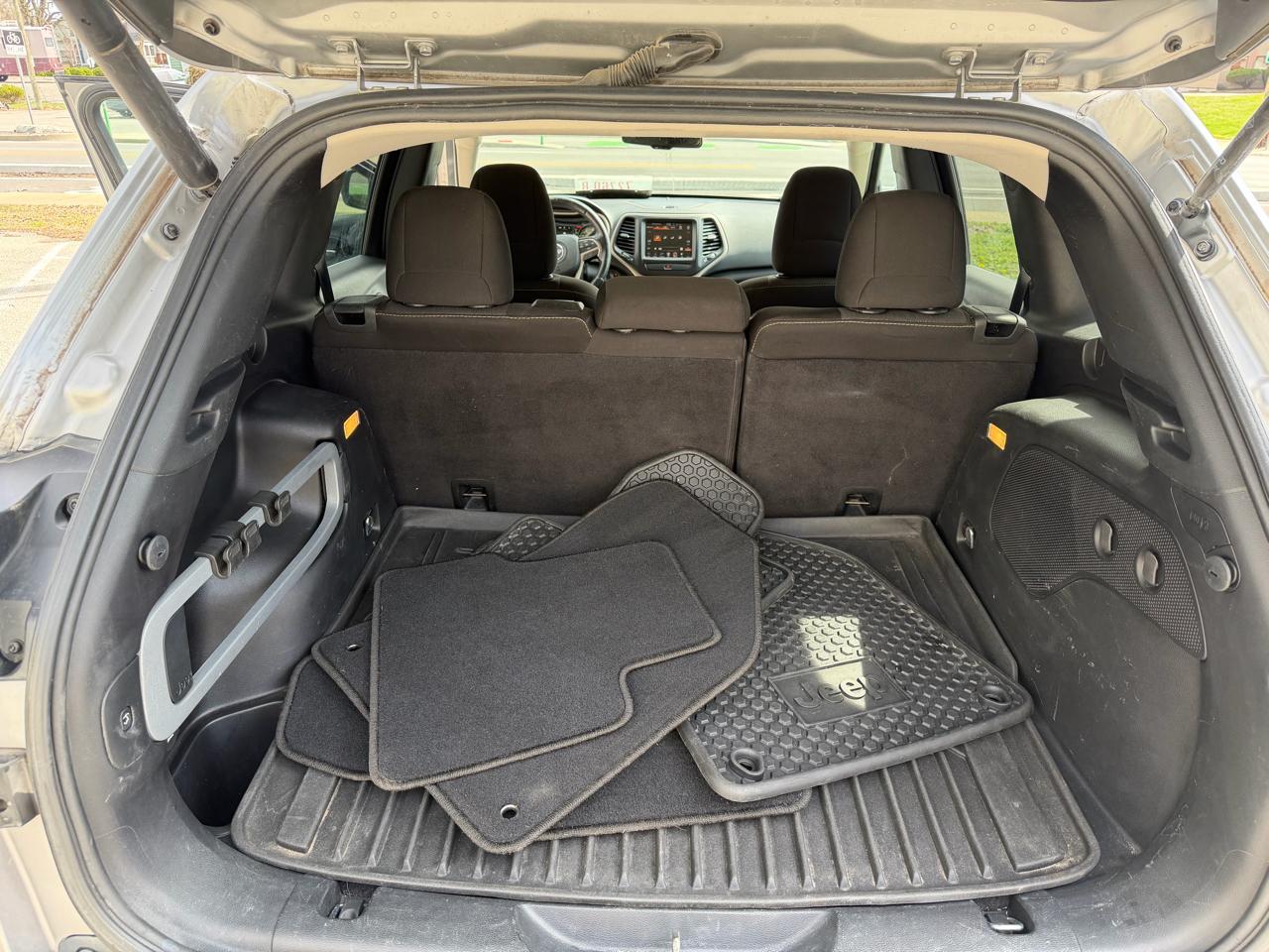 Jeep Cherokee Latitude 4WD 2016