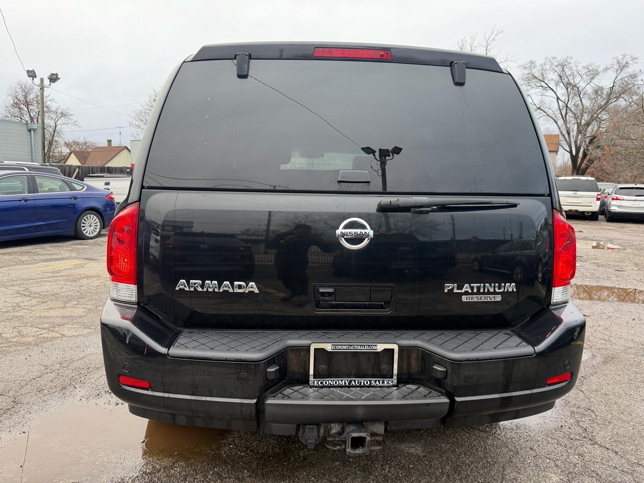 Nissan Armada Platinum 4WD 2015