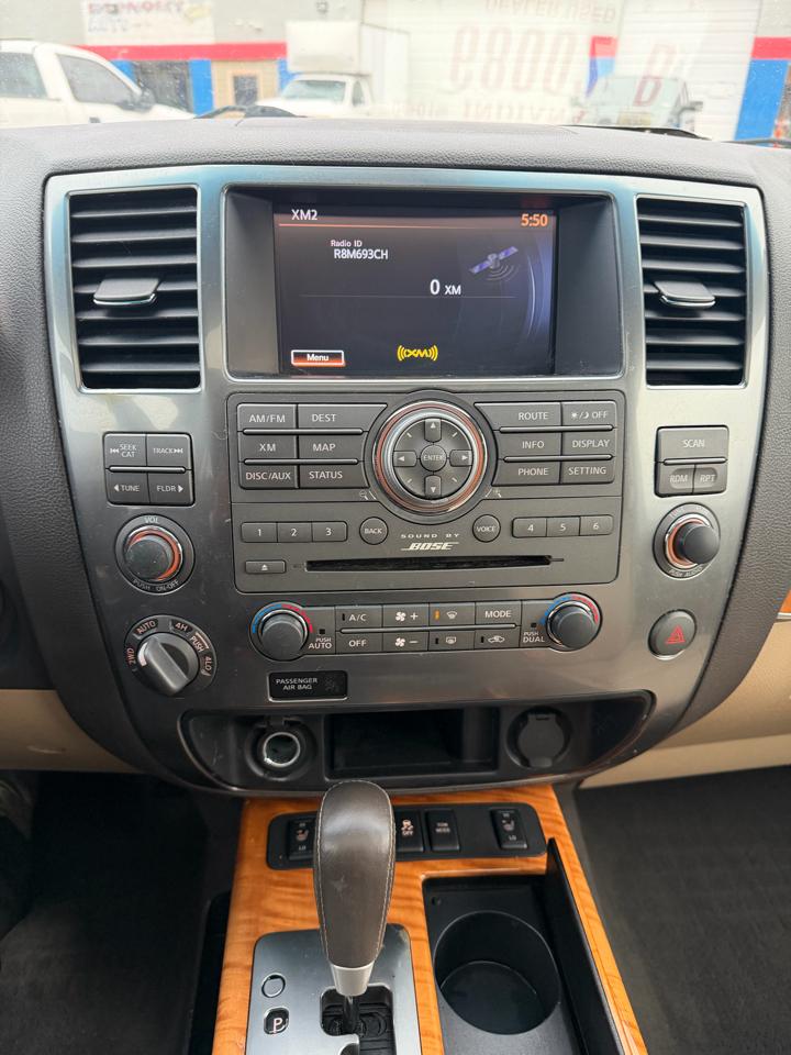 Nissan Armada Platinum 4WD 2015