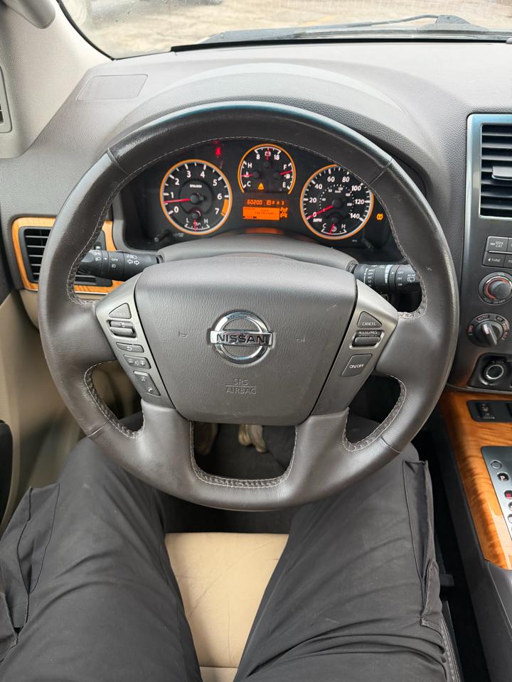 Nissan Armada Platinum 4WD 2015