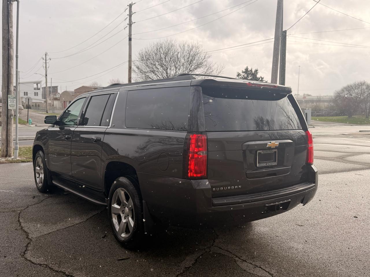 Chevrolet Suburban LT 4WD 2016