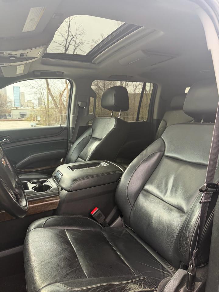 Chevrolet Suburban LT 4WD 2016