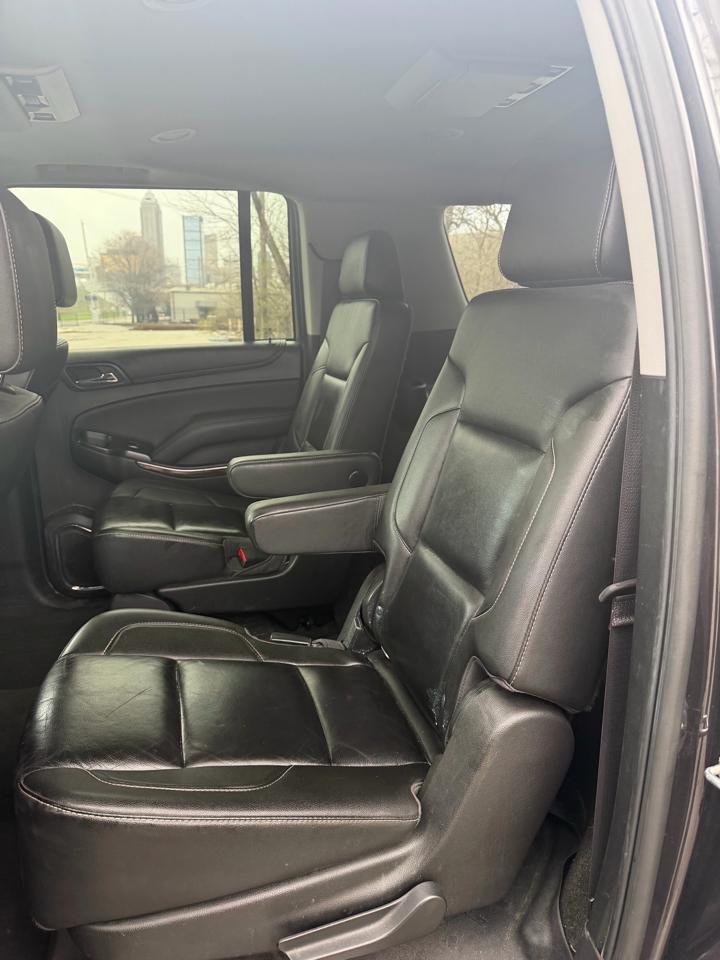 Chevrolet Suburban LT 4WD 2016