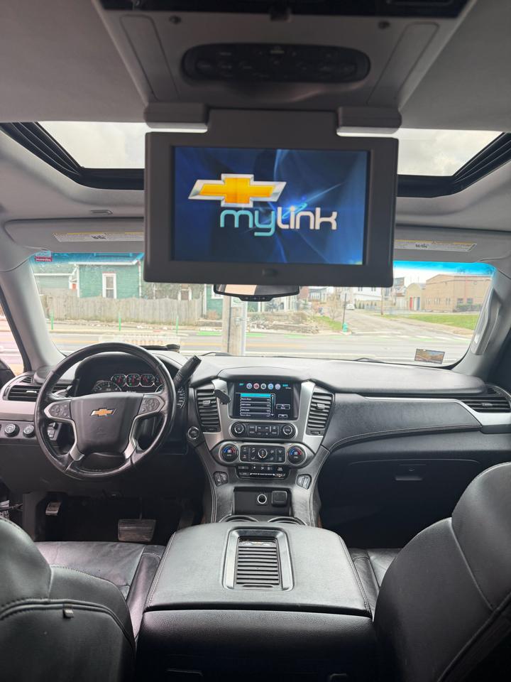 Chevrolet Suburban LT 4WD 2016
