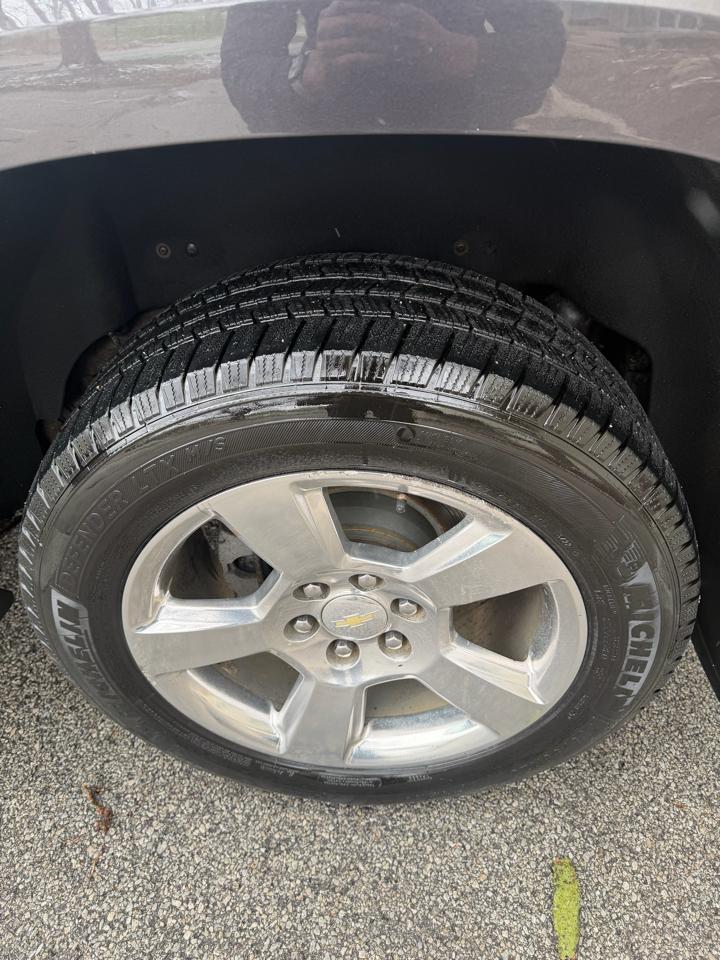 Chevrolet Suburban LT 4WD 2016