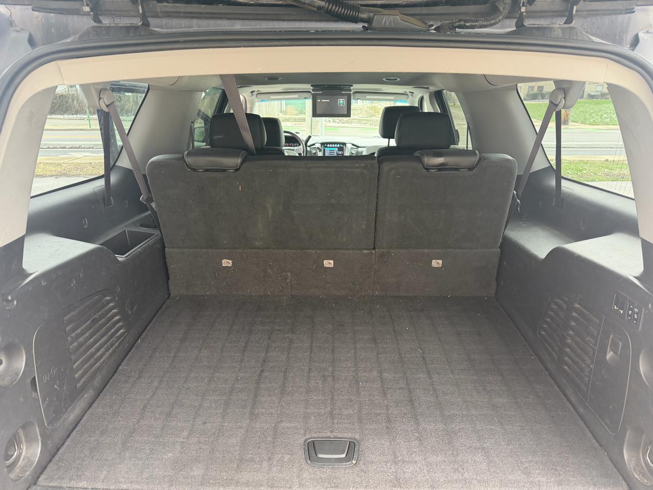 Chevrolet Suburban LT 4WD 2016