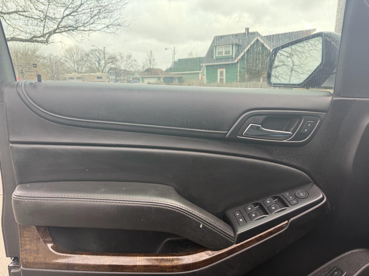 Chevrolet Suburban LT 4WD 2016