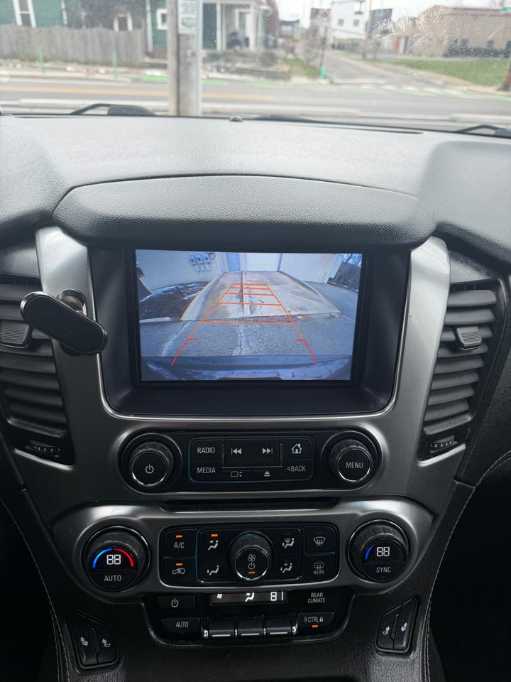 Chevrolet Suburban LT 4WD 2016