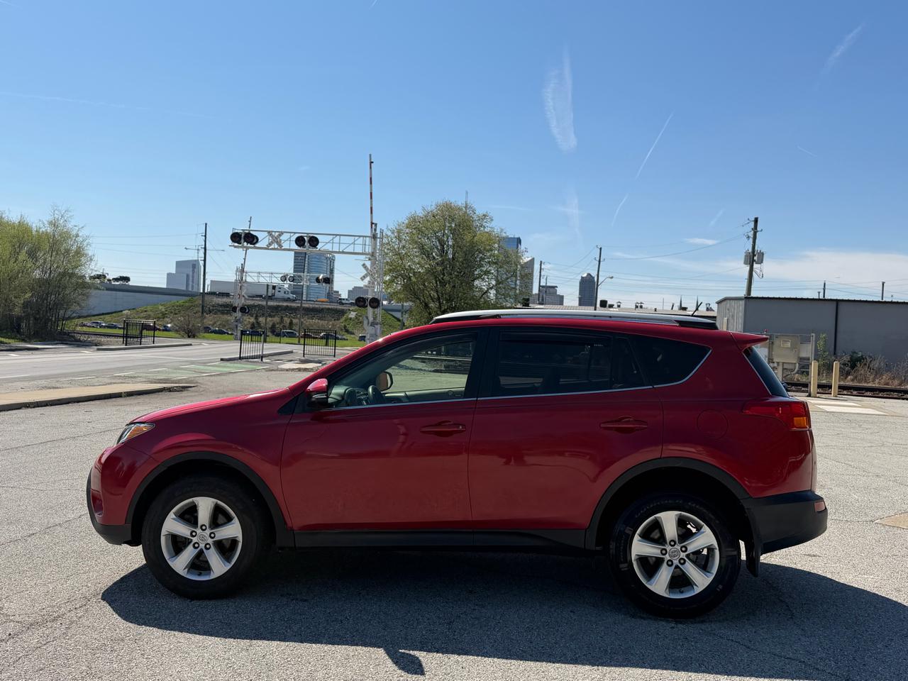 Toyota RAV4 XLE AWD 2013