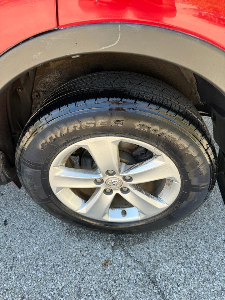 Toyota RAV4 XLE AWD 2013