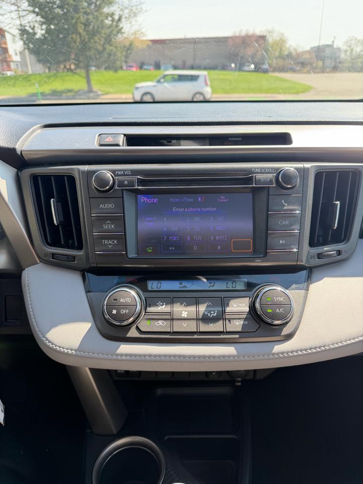 Toyota RAV4 XLE AWD 2013