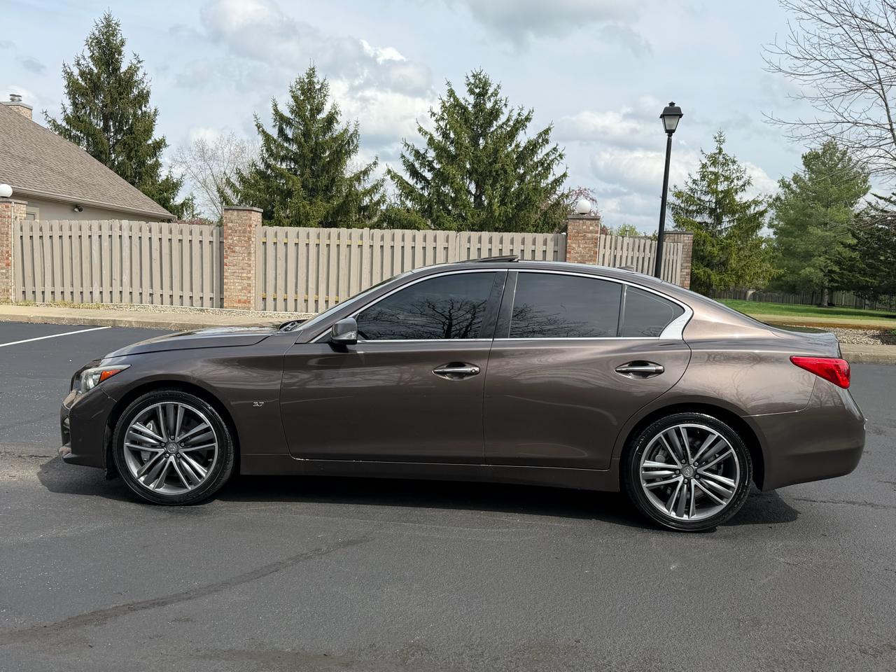 Infiniti Q50 Premium AWD 2014