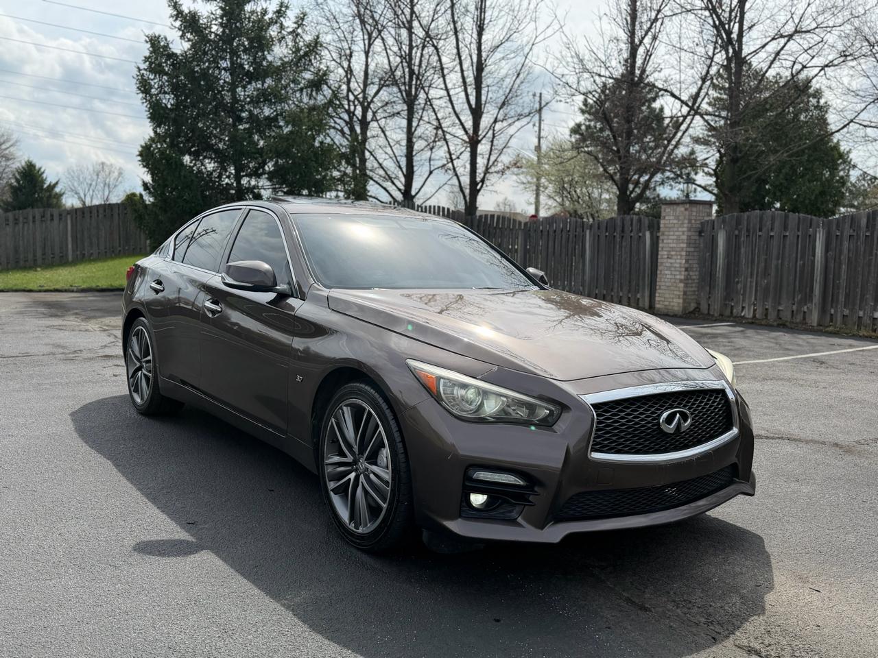 Infiniti Q50 Premium AWD 2014
