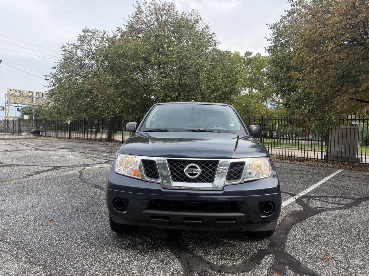 Nissan Frontier S Crew Cab 5AT 2WD 2016
