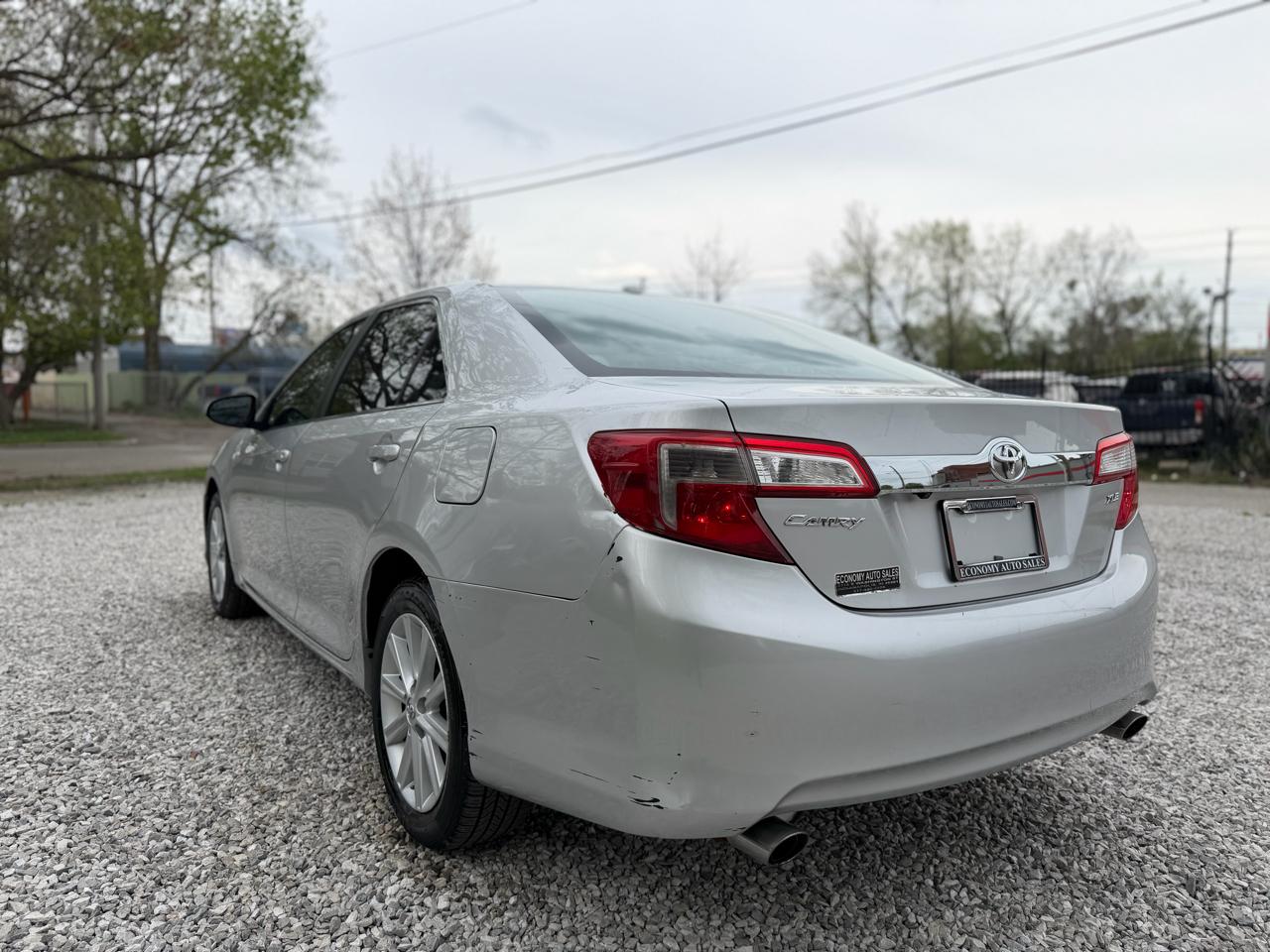 Toyota Camry SE V6 2014