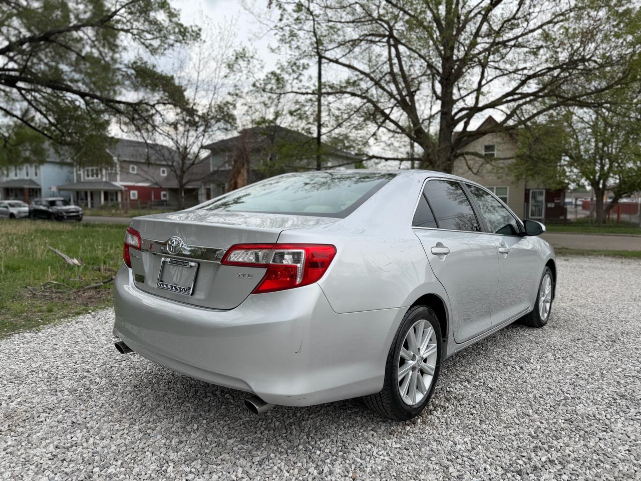 Toyota Camry SE V6 2014