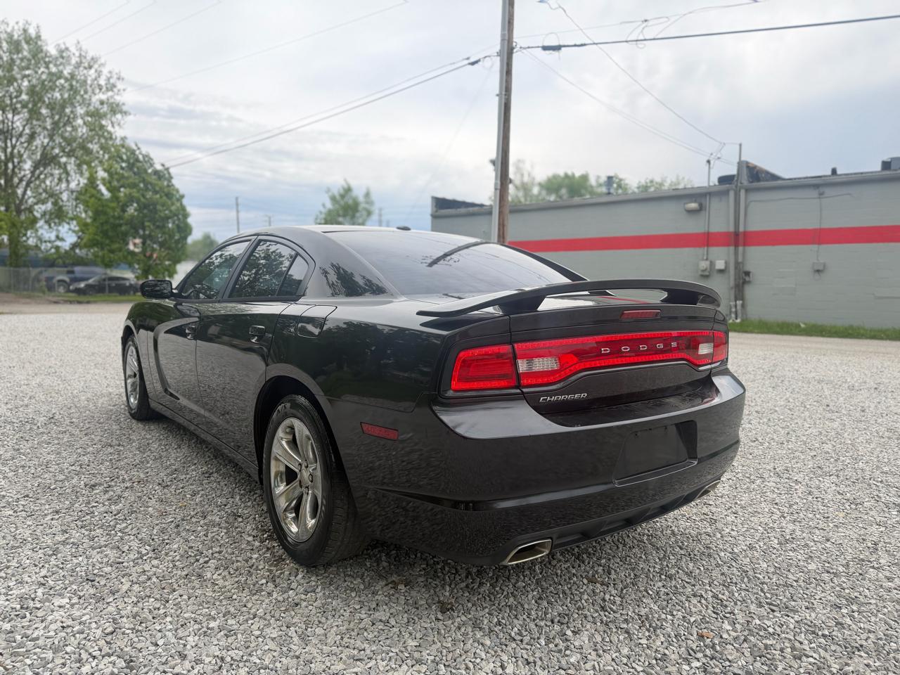 Dodge Charger SE 2013