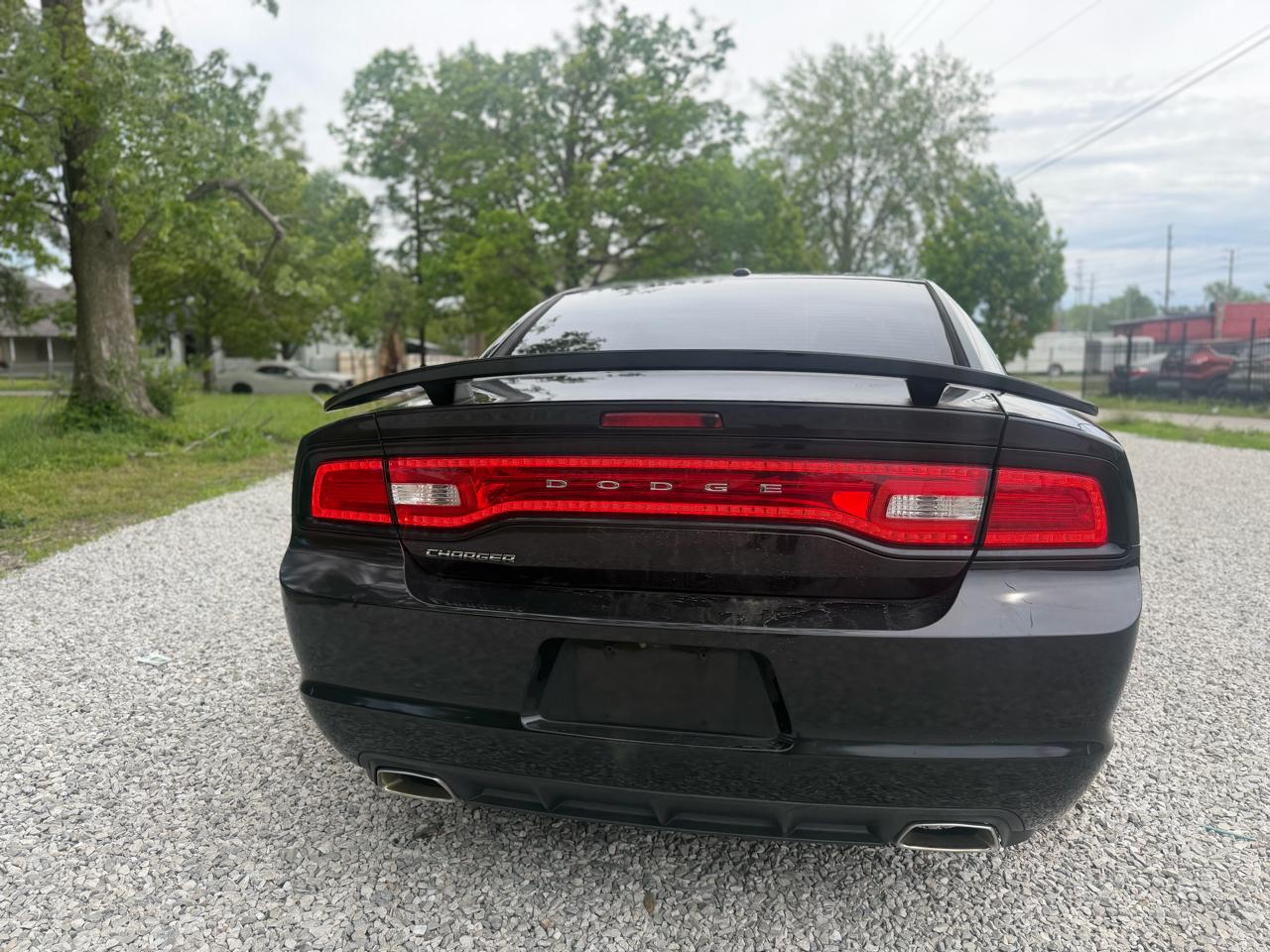 Dodge Charger SE 2013