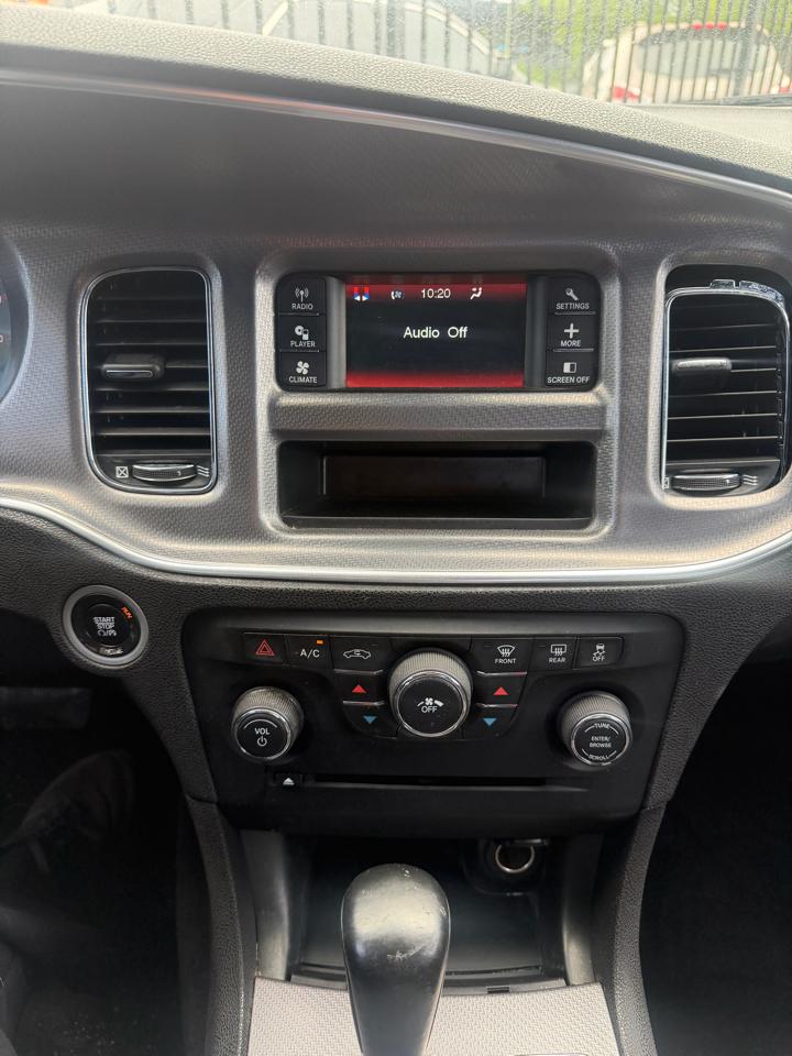 Dodge Charger SE 2013