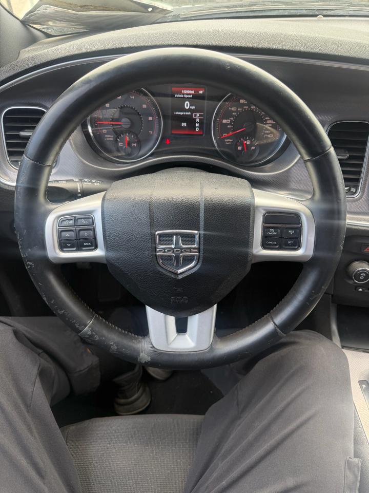 Dodge Charger SE 2013