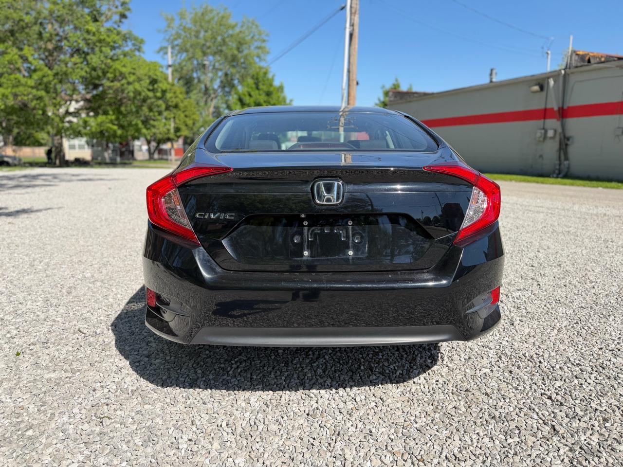 Honda Civic LX Sedan CVT 2017