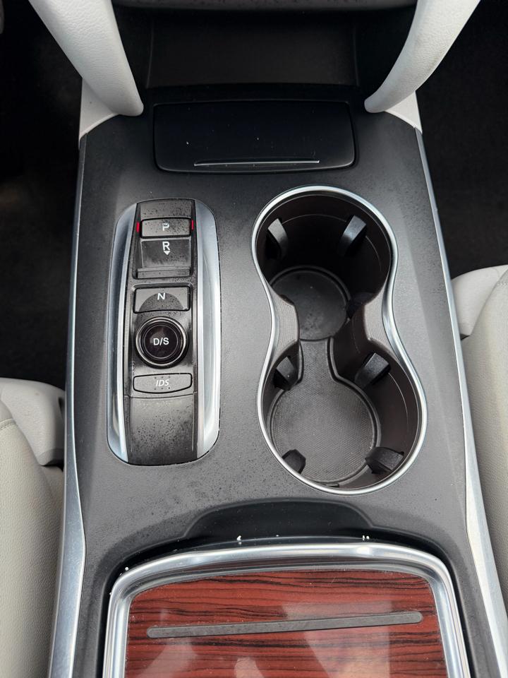 Acura MDX SH-AWD 9-Spd AT w/Tech Package 2016