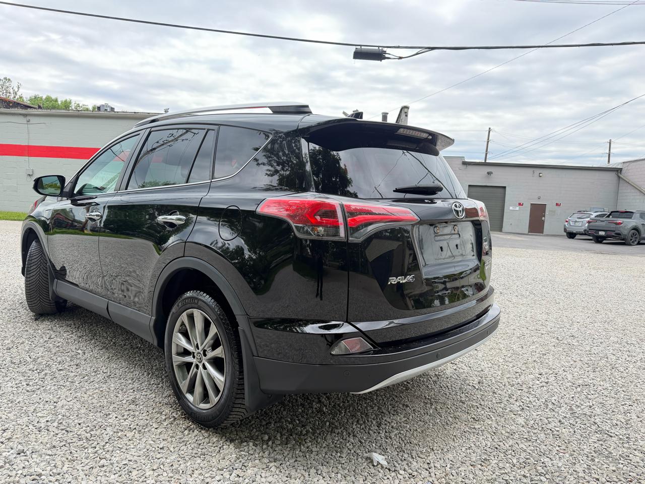 Toyota RAV4  2016