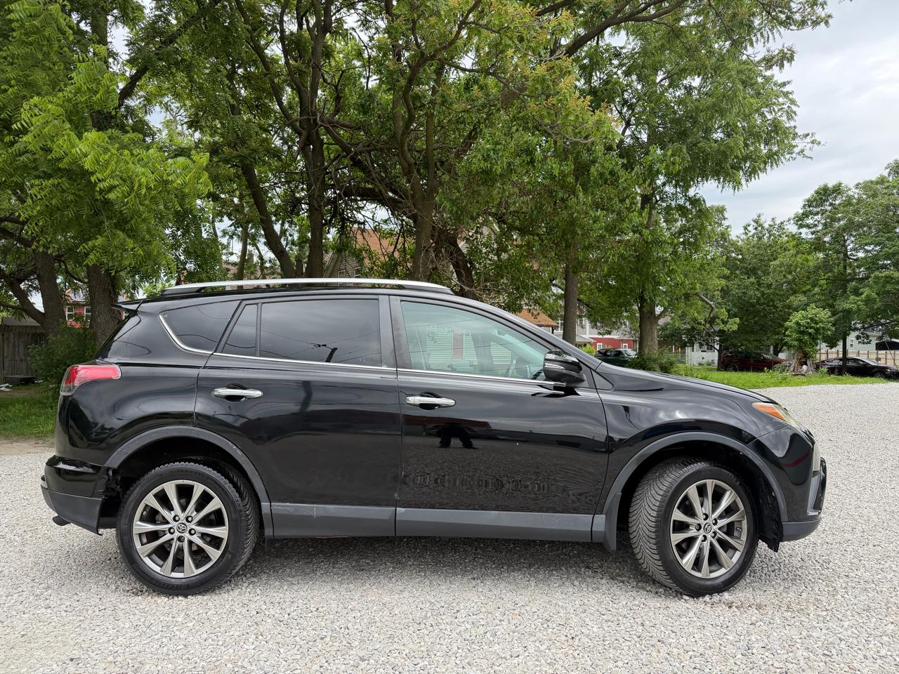 Toyota RAV4  2016